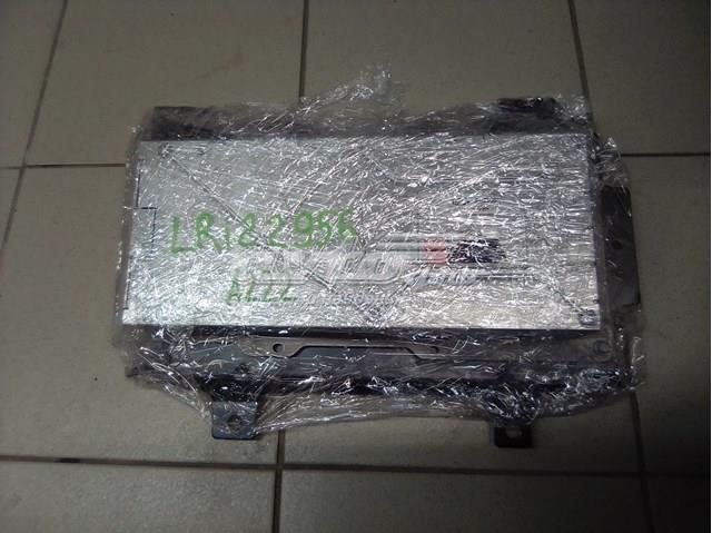 LR157768 Land Rover 