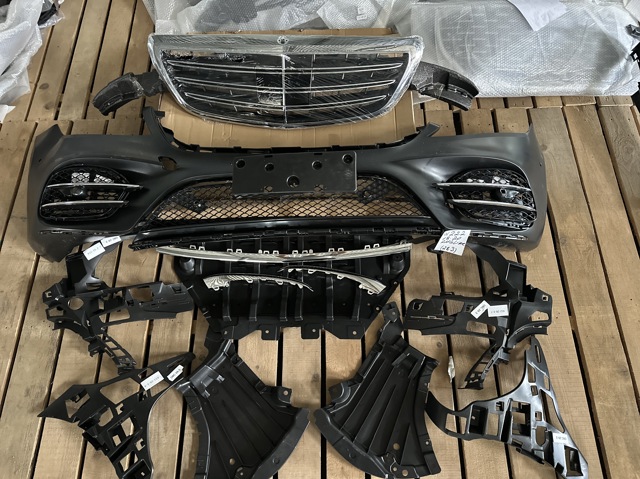 Облицювання радіатора Mercedes A2228801783 ціна, від 303.47 USD