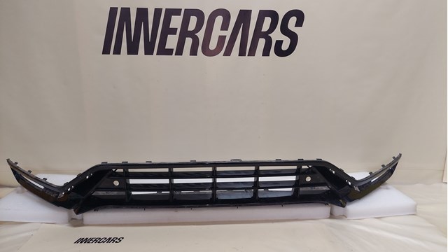 Нижня накладка на передній бампер Volvo 32345457 ціна, від 140.92 USD