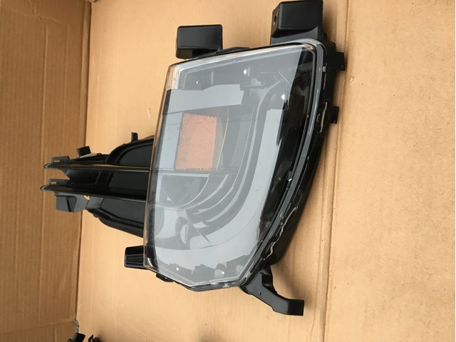 100599500D Tesla Протитуманка ліва