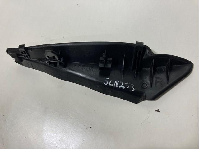 Молдинг переднього правого крила BJS751PB1 Mazda