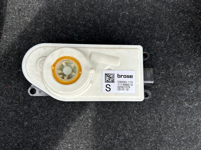  111466413 BMW