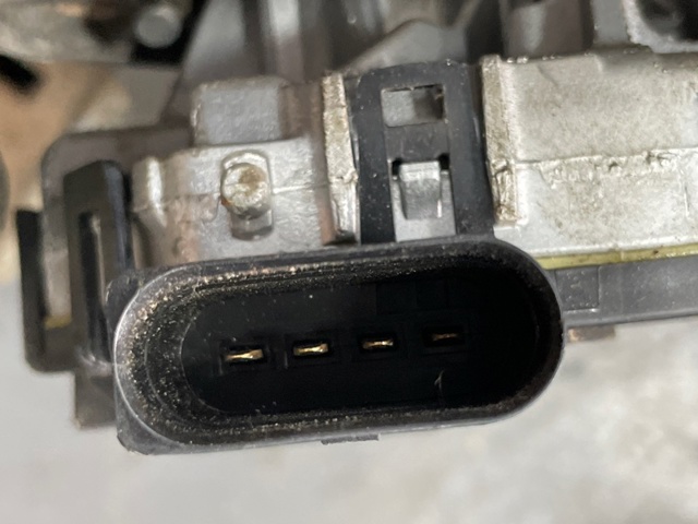 AE8317508AB Ford 