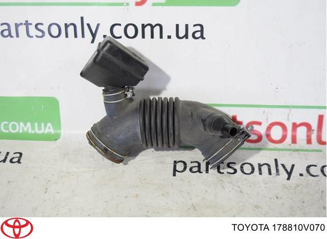  Toyota 178930V060