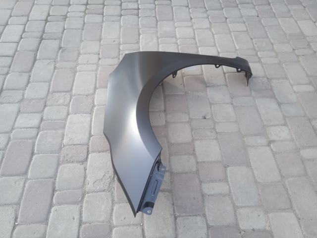 Ліве переднє крило Polcar 41C1011 ціна, від 71.72 USD
