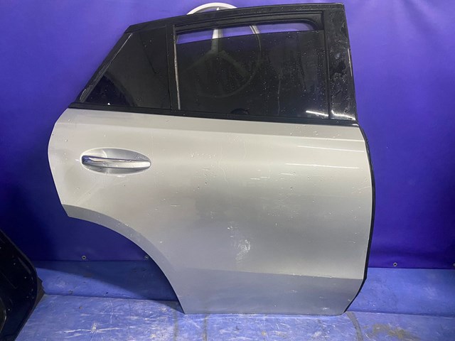 A1677308211 Mercedes Двері пасажирські задні праві