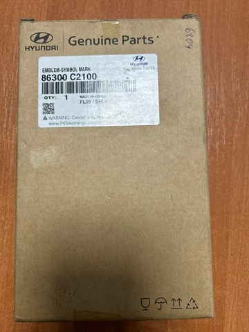 Емблема на решітку радіатора Hyundai/Kia 86300C2100 ціна, від 30.99 USD