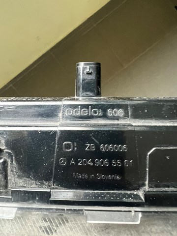 Заглушка протитуманки передньої правої Mercedes A1668844422 ціна, від 27.92 USD