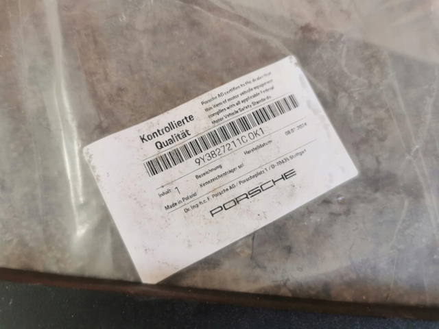  Porsche 9Y3827211C ціна, від 44.34 USD