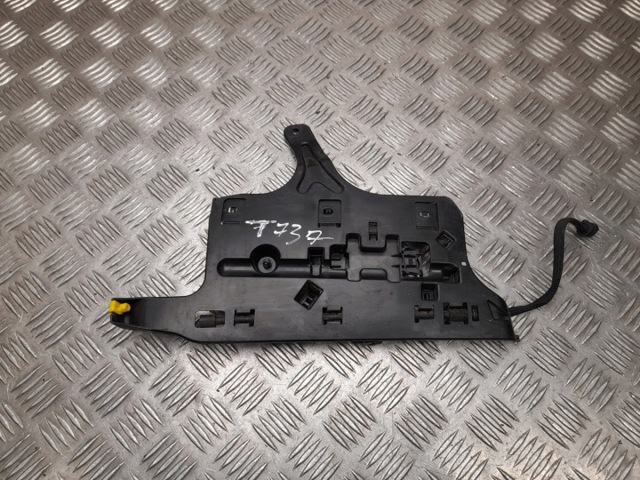  Land Rover GK6214E108AB ціна, від 25.63 USD