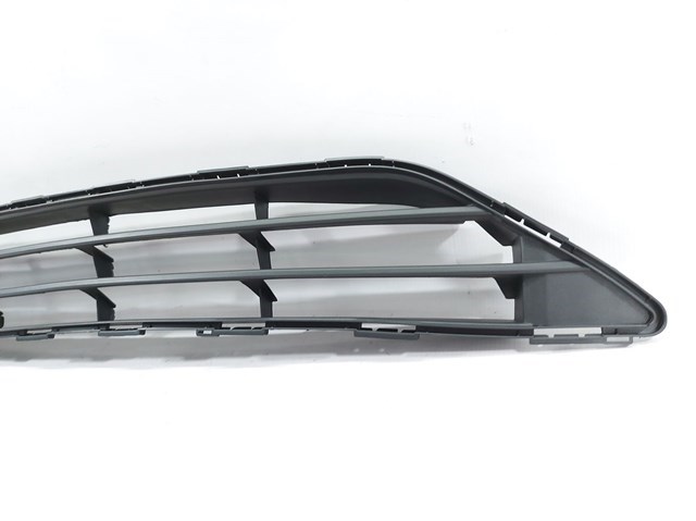 Решітка переднього бампера, центральна FPS FP5042910 ціна, від 19.73 USD