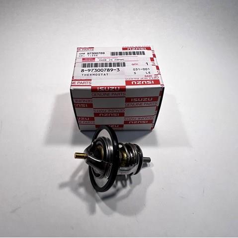 Купити 8973007893 Isuzu Термостат в корпусі