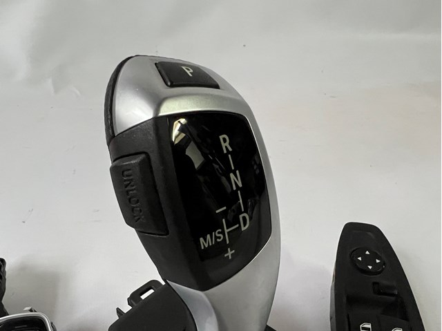 Купити 929689601 BMW 