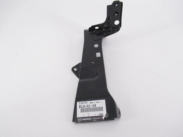 BDTS52140 Mazda Кронштейн кріплення крила переднього правого, передній
