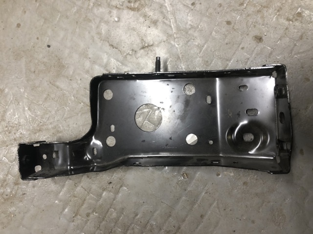 9847839280 Peugeot/Citroen Кронштейн радіатора лівий