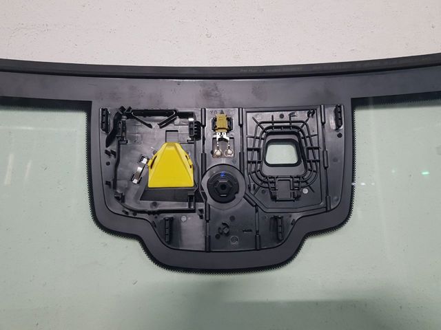 Купити A1666701700 Mercedes Вікно вітрове
