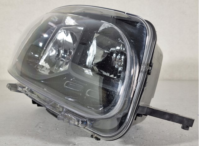 Фара права 9816825080 Peugeot/Citroen