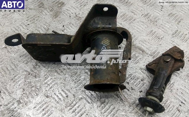 Лебідка запасного колеса 8200714128 Renault (RVI)