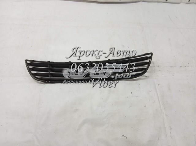 Решітка Suzuki 7172168L005PK