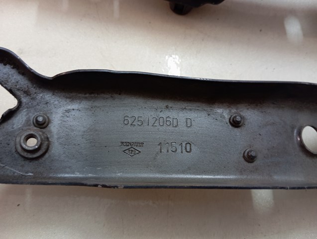 Купити 6251206D Renault (RVI) 