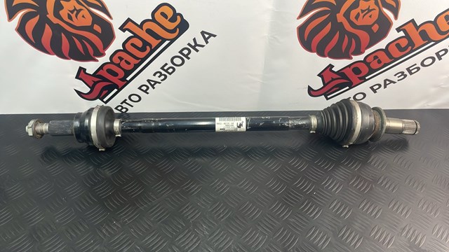 Піввісь задня, ліва LR181114 Land Rover