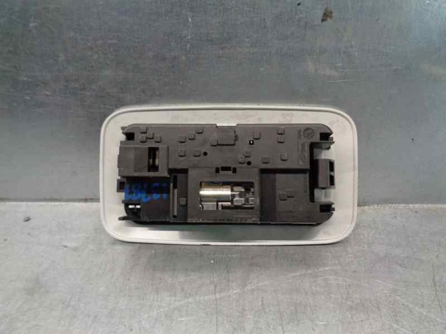Купити 7356121870 Fiat/Alfa/Lancia Плафон освітлення салона/кабіни, задній