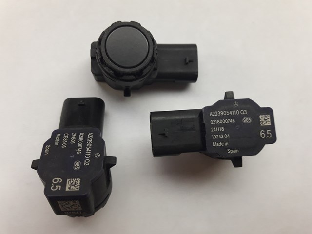 Купити A2239054110 Mercedes 
