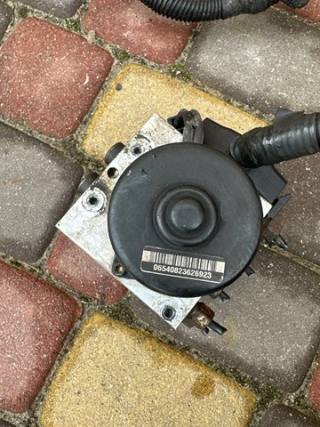  Chrysler 04686702AE