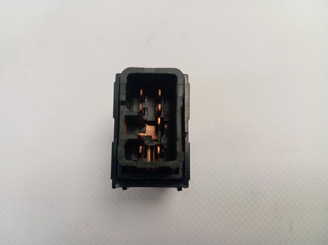 935751H000 Hyundai/Kia Кнопки заднього лівого склопід'ємника