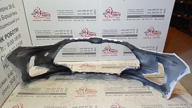 Передній бампер 521190U946 Toyota
