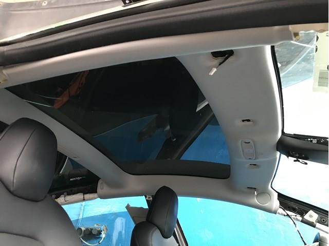 110106082F Tesla Оббивка кузова