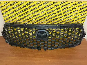 VA4050710D Mazda Решітка радіатора