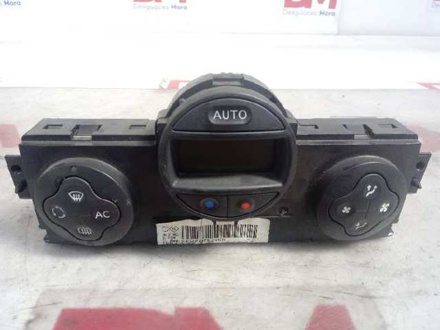 Блок управління кондиціонером 8200501461 Renault (RVI)