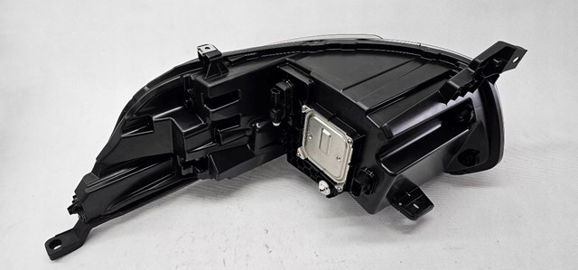 Фара правая Renault (RVI) 260102899R ціна, від 616.87 USD