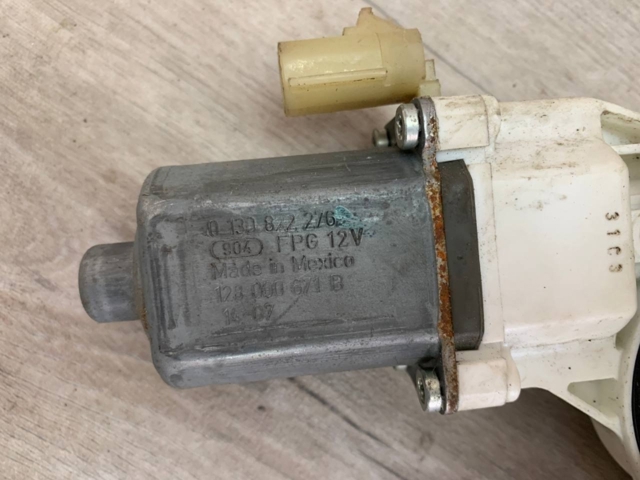  Chrysler 05291799AA