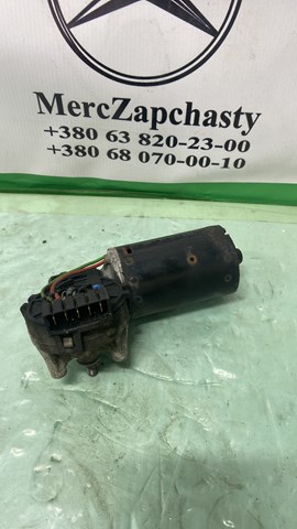 Двигун склоочисника лобового скла (трапеції) A1638204342 Mercedes