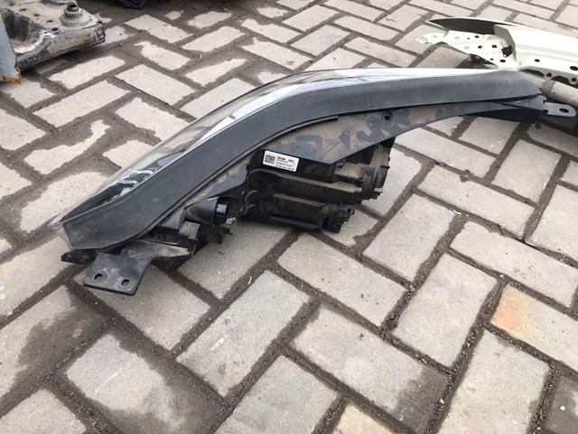 Основна фара - вставка Hyundai/Kia 92102F1500 ціна, від 404.58 USD