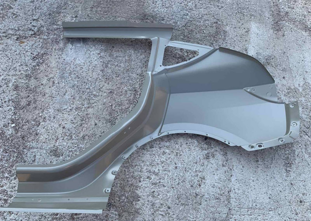 Крило заднє праве 1549231SCA Tesla