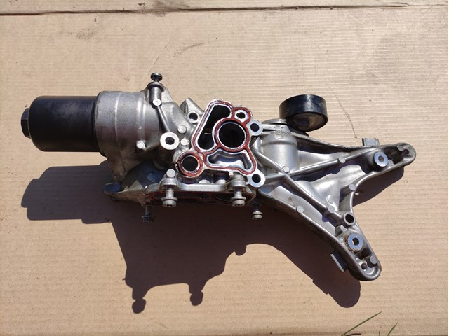 Купити 06L903143K VAG Кронштейн генератора