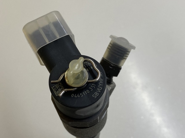 Купити 0445110351 General Motors Форсунка дизельна в зборі, розпилювач + тримач