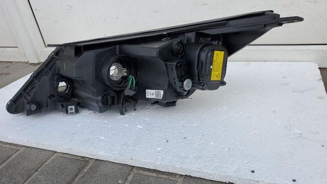Купити 921023U111 Hyundai/Kia Права блок фара