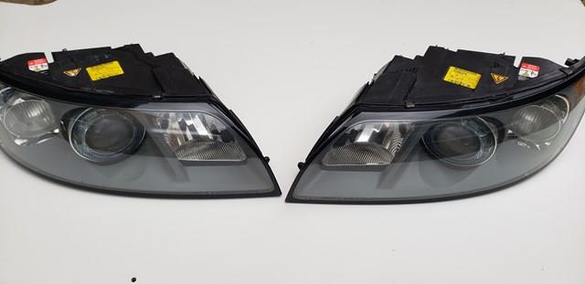 Купити 31335240 Volvo Права блок фара