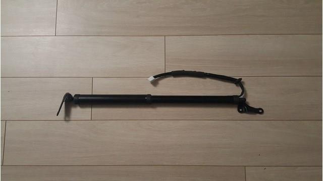 6892078021 Toyota Амортизатор кришки багажника / двері 3/5-ї задньої