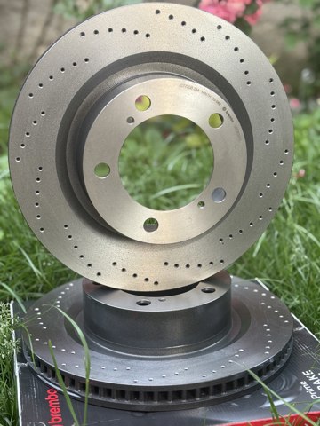 Диск гальмівний передній Toyota 4351260290