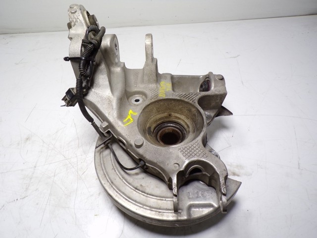 LR114285 Land Rover Цапфа поворотна ліва