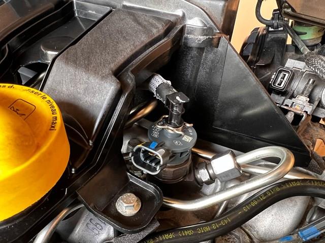 Купити R9M402 Renault (RVI) Двигун