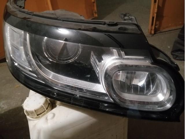Купити LR090485 Land Rover Фара передня права