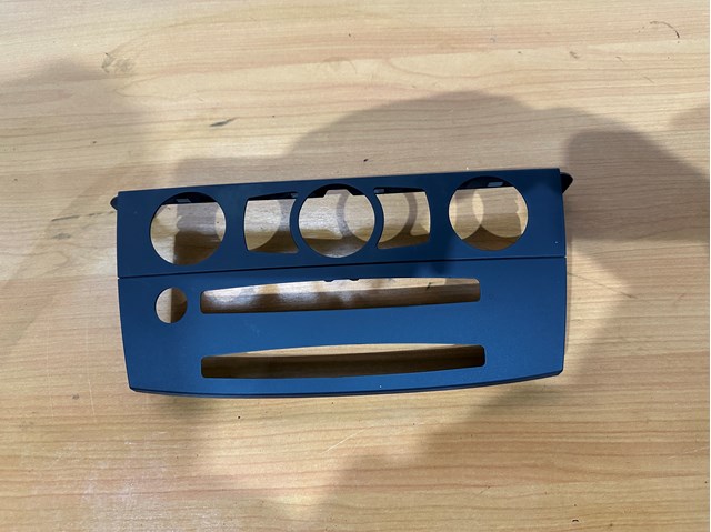 7063151 BMW 