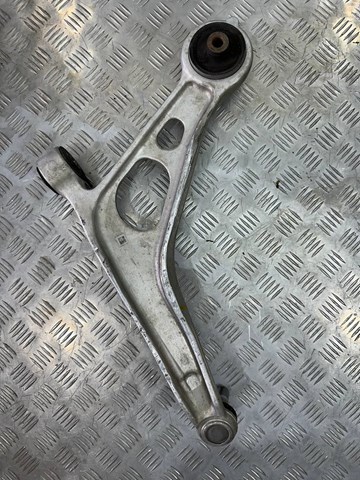 Важіль передньої підвіски нижній, правий 545006RR0B Nissan/Infiniti