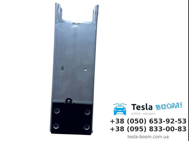 Кронштейн підсилювача переднього бампера Tesla 168394300E ціна, від 34.21 USD